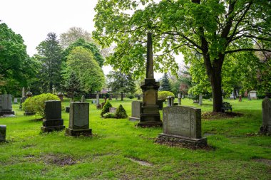 St. James Mezarlığı ve Krematoryum Toronto 'da tarihi bir mezarlıktır. Toronto, Kanada - 14 Mayıs 2024.