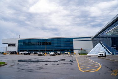 Billy Bishop Toronto Şehir Havaalanı manzarası. Toronto, Kanada - 25 Mayıs 2024.