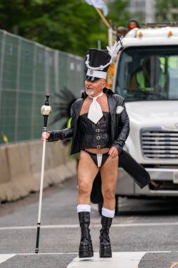 Toronto 'daki 2024 Yıllık Onur Yürüyüşü' ne katılanlar. Toronto, Kanada - 30 Haziran 2024.