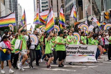 Toronto 'daki 2024 Yıllık Onur Yürüyüşü' ne katılanlar. Toronto, Kanada - 30 Haziran 2024.