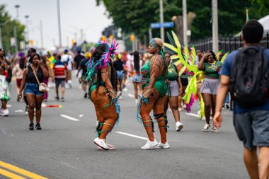Eskiden Karayipler Karnavalı olarak bilinen Toronto Karayipler Karayipleri 'nde her yaz düzenlenen Karayip kültürü ve gelenekleri festivali. Toronto, Kanada - 3 Ağustos 2024.