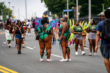 Eskiden Karayipler Karnavalı olarak bilinen Toronto Karayipler Karayipleri 'nde her yaz düzenlenen Karayip kültürü ve gelenekleri festivali. Toronto, Kanada - 3 Ağustos 2024.