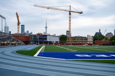 Varsity Stadyumu manzarası. Varsity Stadium, Toronto 'da bulunan bir futbol stadyumudur. Toronto, Kanada - 1 Ekim 2024.