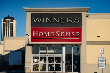 Kazananlar ve Homsesense işaretleri. Vaughan, Kanada - 2 Kasım 2024.