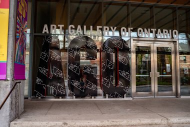 Ontario Sanat Galerisi 'nin dış görünüşü. Toronto, Kanada - 3 Kasım 2024.