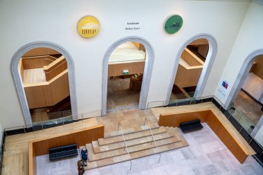 Ontario Sanat Galerisi 'nin iç manzarası. Toronto, Kanada - 3 Kasım 2024.