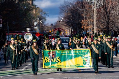Toronto Noel Baba Geçidi 'ndeki St. Joseph Scollard Katolik Ortaokulu. Toronto, Kanada - 24 Kasım 2024.