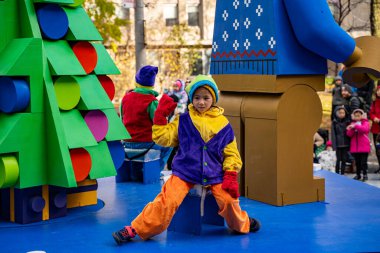 Noel Baba Geçidi Toronto 'da LEGO geçit töreni. Toronto, Kanada - 24 Kasım 2024.