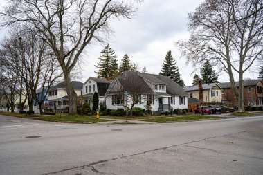 Göl kıyısındaki Niagara kasabasının sokak manzarası. Niagara-on-the-lake, Kanada - 24 Aralık 2024.