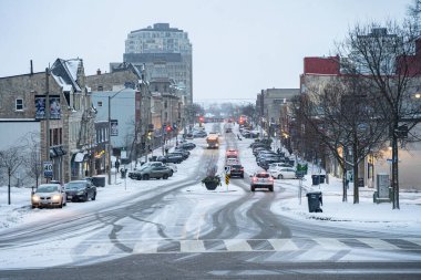 Kışın Ontario, Guelph caddelerinin manzarası. Guelph, Kanada - 2 Ocak 2025.