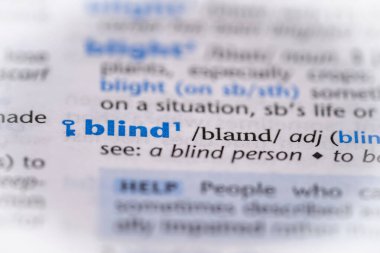 Sözlükte kör bir kelime. Seçici odak, kapat.