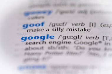 Sözlükte Google kelime. Seçici odak, kapat.