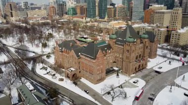 Ontario 4K Yasama Meclisi 'nin kış manzarası.