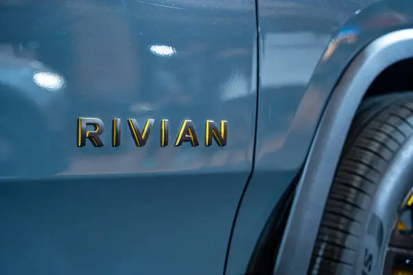 Rivian R2 otomobili 2025 Kanada Uluslararası Otomobil Fuarı 'nda. Toronto, Kanada - 14 Şubat 2025.