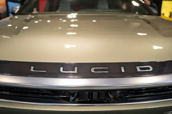 2025 Kanada Uluslararası Otomobil Fuarı 'nda Lucid Gravity otomobili. Toronto, Kanada - 14 Şubat 2025.