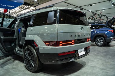 Hyundai Santa FE otomobil 2025 Kanada Uluslararası Otomobil Fuarı 'nda. Toronto, Kanada - 14 Şubat 2025.