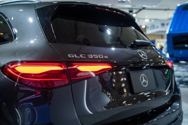 Mercedes Benz 2025 Kanada Uluslararası Otomobil Fuarı 'nda GLC 350e 4Matic SUV otomobil. Toronto, Kanada - 14 Şubat 2025.