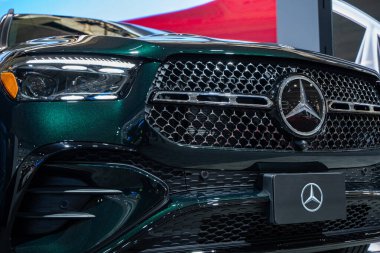 Mercedes Benz 2025 GLE 450e 4Matic SUV otomobil 2025 Kanada Uluslararası Otomobil Fuarı 'nda. Toronto, Kanada - 14 Şubat 2025.