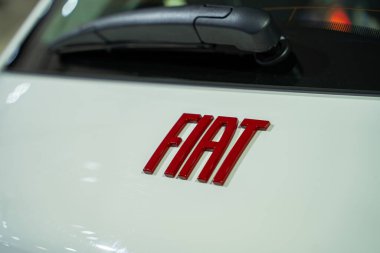 2025 Kanada Uluslararası Otomobil Fuarı 'nda 2024 FIAT 500e otomobil. Toronto, Kanada - 14 Şubat 2025.