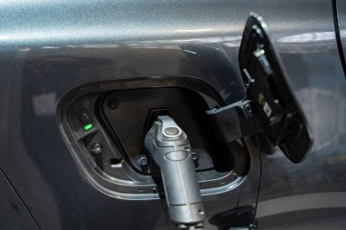 2025 Kanada Uluslararası Otomobil Fuarı 'nda Kia Sportage PHEV otomobili. Toronto, Kanada - 14 Şubat 2025.