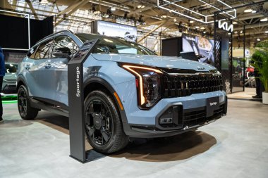 2025 Kanada Uluslararası Otomobil Fuarı 'nda 2025 Kia Sportage otomobili. Toronto, Kanada - 14 Şubat 2025.
