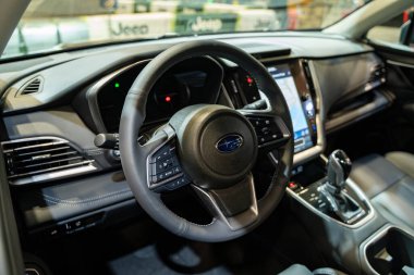 2025 Kanada Uluslararası Otomobil Fuarı 'nda Subaru Outback otomobili. Toronto, Kanada - 14 Şubat 2025.