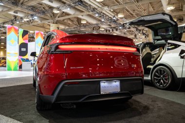 Tesla Model Y otomobili 2025 Kanada Uluslararası Otomobil Fuarı 'nda. Toronto, Kanada - 18 Şubat 2025.