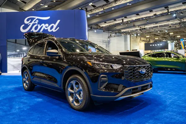 2025 Kanada Uluslararası Otomobil Fuarı 'nda Ford Escape ST Line otomobili. Toronto, Kanada - 18 Şubat 2025.