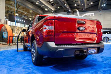 2025 Kanada Uluslararası Otomobil Fuarı 'nda Ford Maverick XLT otomobili. Toronto, Kanada - 19 Şubat 2025.