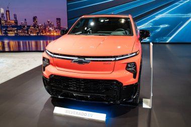 2025 Kanada Uluslararası Otomobil Fuarı 'nda Chevrolet Silverado otomobili. Toronto, Kanada - 19 Şubat 2025.