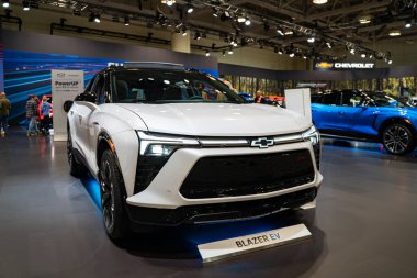 2025 Kanada Uluslararası Otomobil Fuarı 'nda Chevrolet Blazer EV RS otomobili. Toronto, Kanada - 19 Şubat 2025.