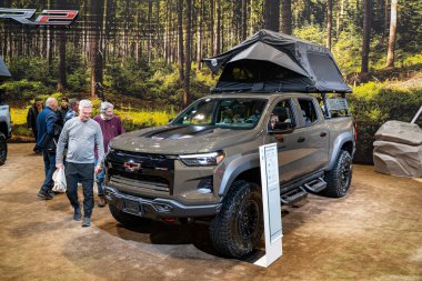 2024 Kanada Uluslararası Otomobil Fuarı 'nda Chevrolet Colorado ZR2 Bison otomobili. Toronto, Kanada - 19 Şubat 2025.