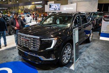 2025 Kanada Uluslararası Otomobil Fuarı 'nda GMC Acadia Denali otomobili. Toronto, Kanada - 19 Şubat 2025.