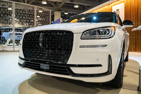 2025 Kanada Uluslararası Otomobil Fuarı 'nda Lincoln Corsair otomobili. Toronto, Kanada - 19 Şubat 2025.