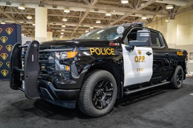 Ontario Eyaleti Polis arabası 2025 Kanada Uluslararası Otomobil Fuarı 'nda. Toronto, Kanada - 19 Şubat 2025.
