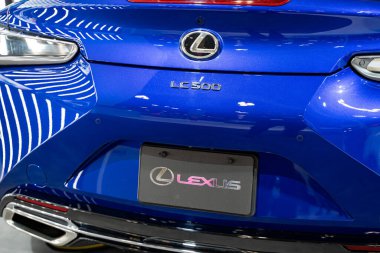2024 Lexus LC üstü açık otomobil 2025 Kanada Uluslararası Otomobil Fuarı 'nda. Toronto, Kanada - 19 Şubat 2025.