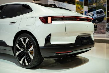 2025 Kanada Uluslararası Otomobil Fuarı 'nda 2025 Polestar 4 otomobil. Toronto, Kanada - 19 Şubat 2025.