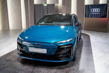 2025 Kanada Uluslararası Otomobil Fuarı 'nda Audi S6 e-tron otomobili. Toronto, Kanada - 19 Şubat 2025.