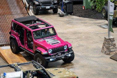 2025 Kanada Uluslararası Otomobil Fuarı 'nda Jeep test sürüşü alanı. Toronto, Kanada - 19 Şubat 2025.