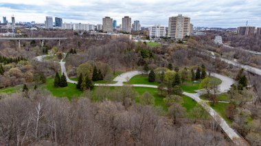 Toronto 'daki Ernest Thompson Seton Park' ın hava görüntüsü.