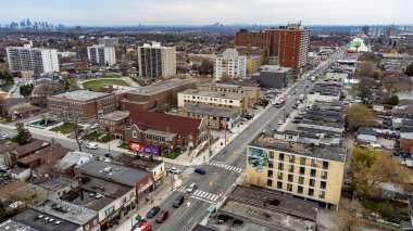 Toronto Eglinton West 'teki küçük Jamaika mahallesinin hava manzarası. Toronto, Kanada - 25 Nisan 2025.
