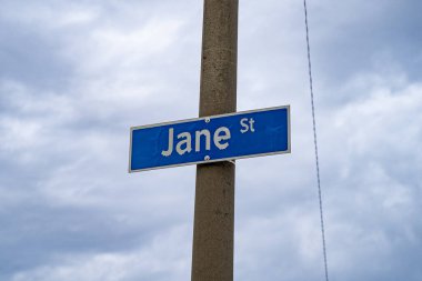 Toronto 'daki Jane Street tabelasının görüntüsü.