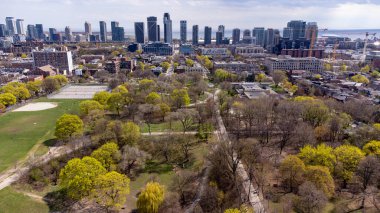 Toronto 'daki Trinity Bellwood Parkı' nın hava görüntüsü.