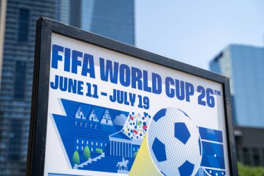 FIFA Dünya Kupası resmi ev sahibi şehir posterleri koleksiyonu. Toronto, Kanada - 12 Haziran 2025.