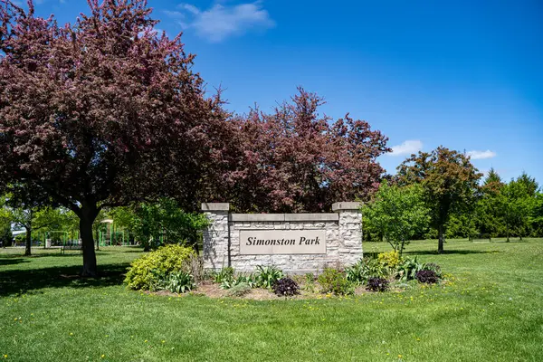 Markham, Ontario 'daki Simonston Park' ın Manzarası.