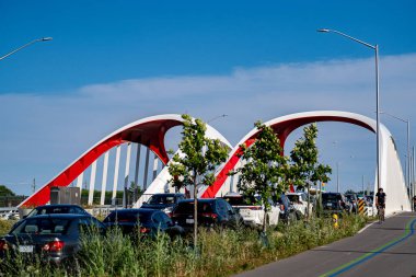 Toronto 'daki Cherry Caddesi Kuzey Köprüsü manzarası. Toronto, Kanada - 21 Temmuz 2025.