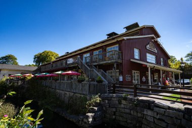 Unionville 'deki Planing Mill manzarası. Markham, Kanada - 1 Ekim 2025.