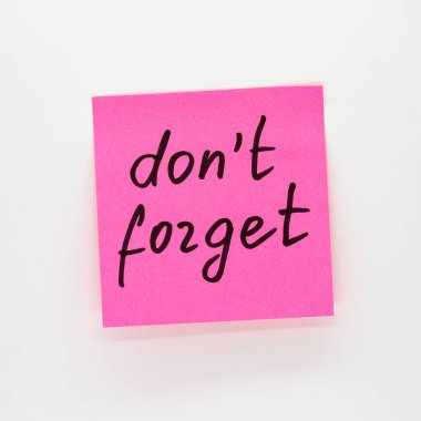 Yapışkan notta el yazısını unutma