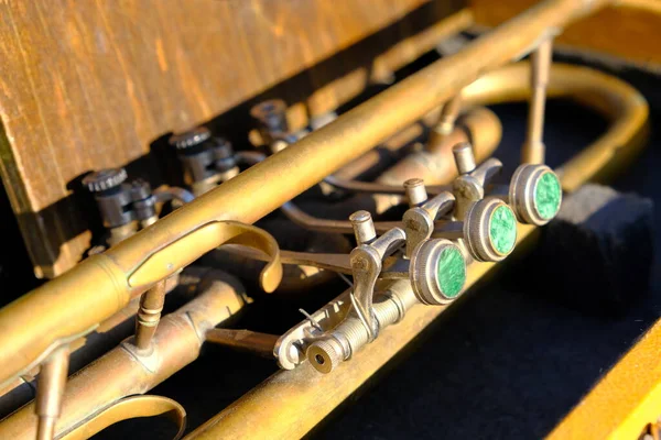 Trompete Trompete Antigo Instrumento Musical Bronze Raro Registo Alto Soprano — Fotografia de Stock