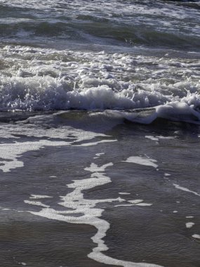 Suda deniz köpüğü